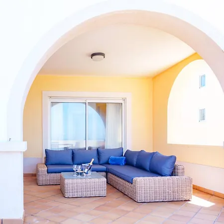 Sunny Ocean View, Praia Del Rey A7 *